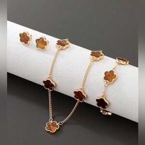 NWT Simple & Classic Lucky Clover Pendant Necklace + 1pc Bracelet & Earrings